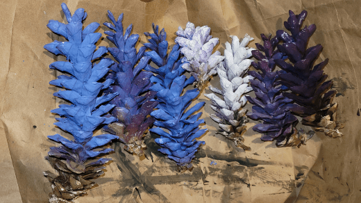 How to make pine cones look like lilacs